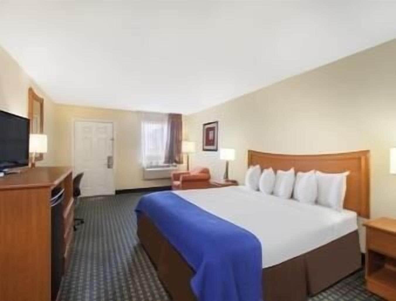 Travelodge By Wyndham Natchitoches Exterior photo
