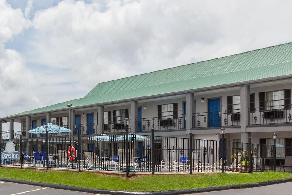 Travelodge By Wyndham Natchitoches Exterior photo