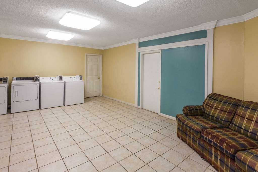 Travelodge By Wyndham Natchitoches Facilities photo